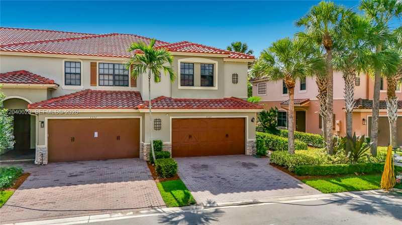 7266 NW 108th Way, Parkland FL 33076