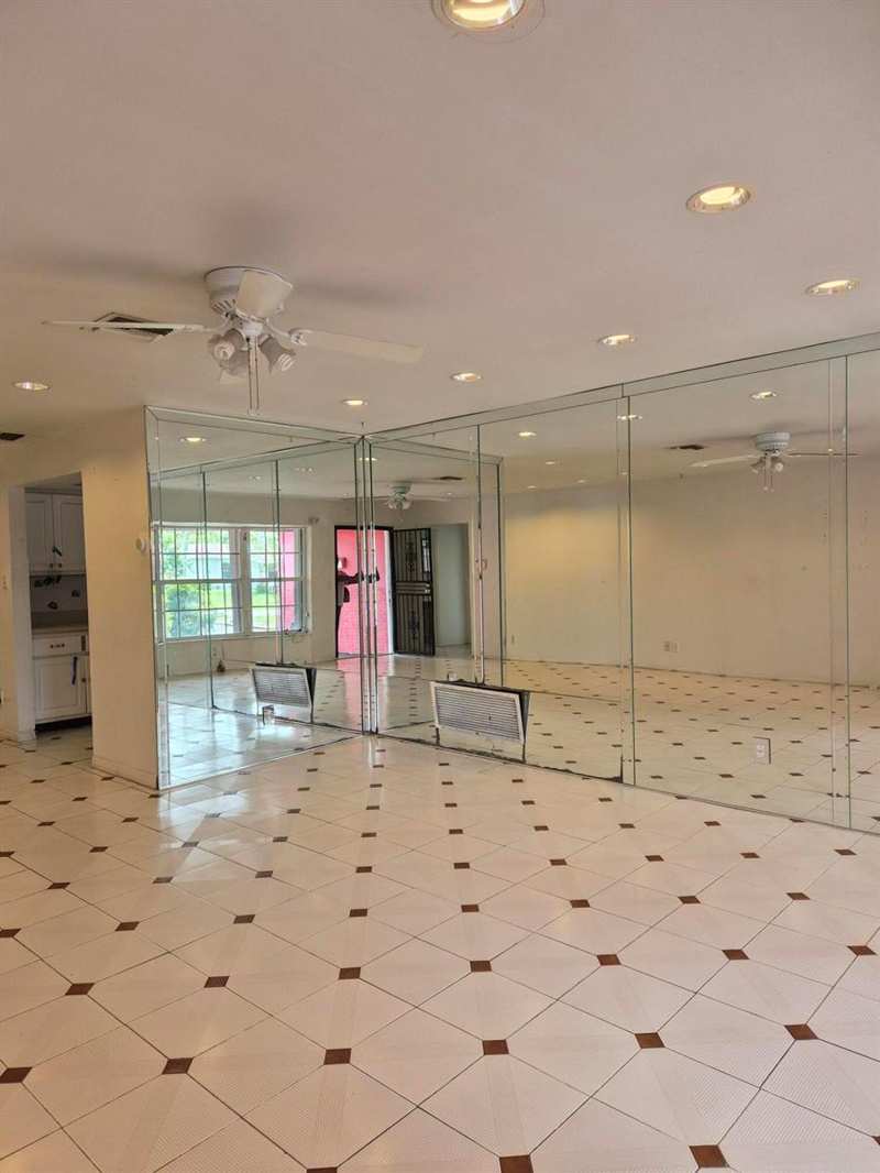 4960 NW 16th Street, Lauderhill FL 33313