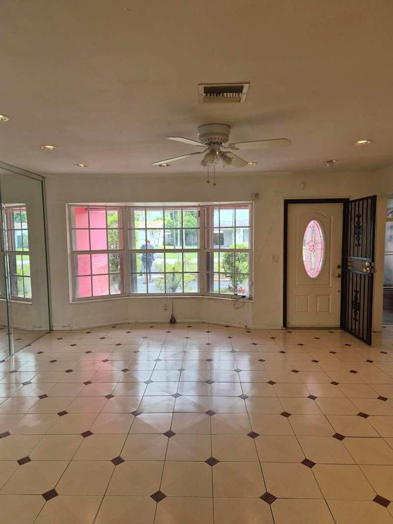 4960 NW 16th Street, Lauderhill FL 33313