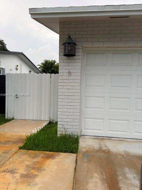 11141 NW 19th St # 1, Pembroke Pines FL 33026
