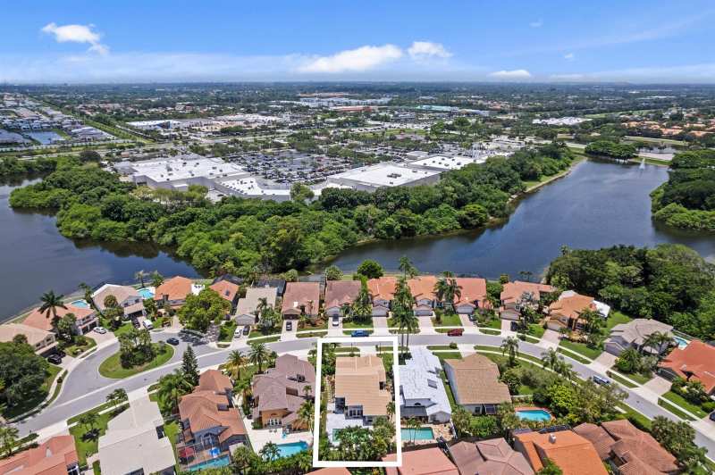 10333 Buena Ventura Drive, Boca Raton FL 33498