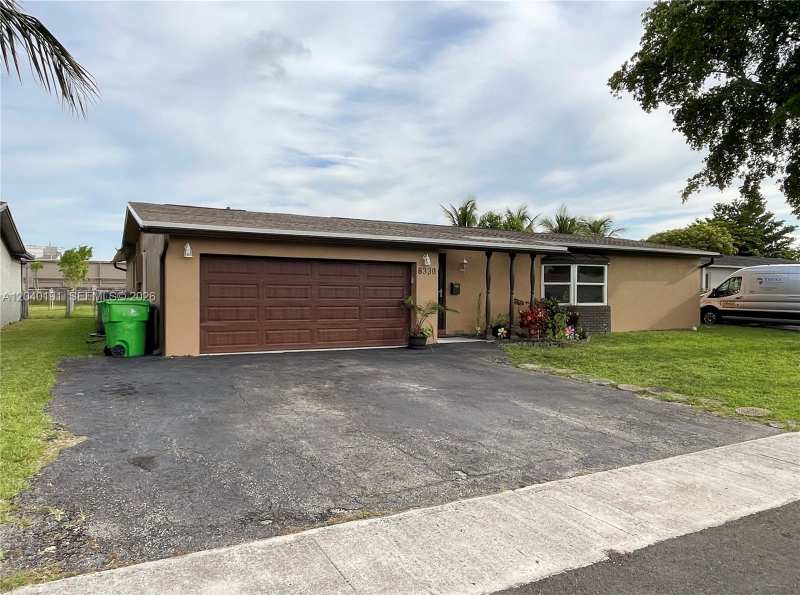 8330 NW 20th Ct, Sunrise FL 33322