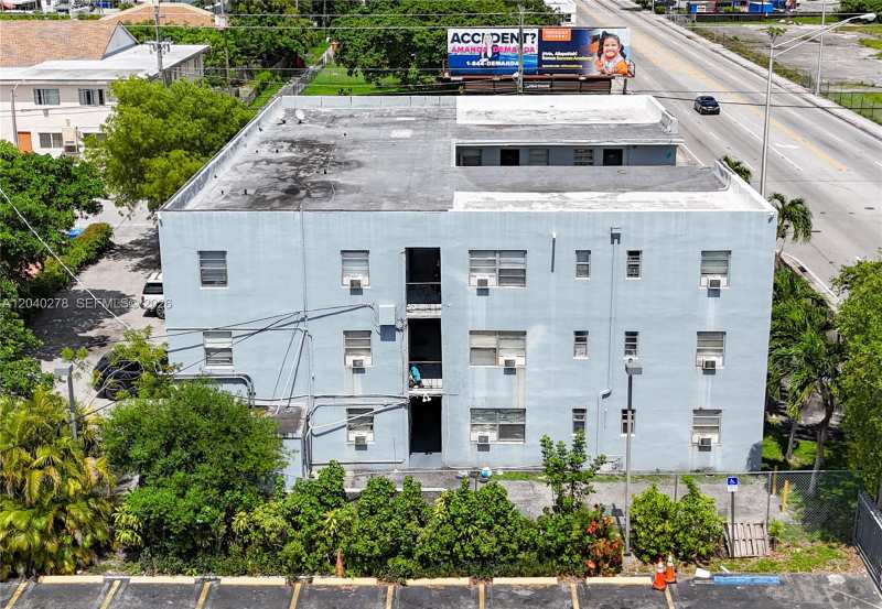 1801 NW 54th St, Miami FL 33142