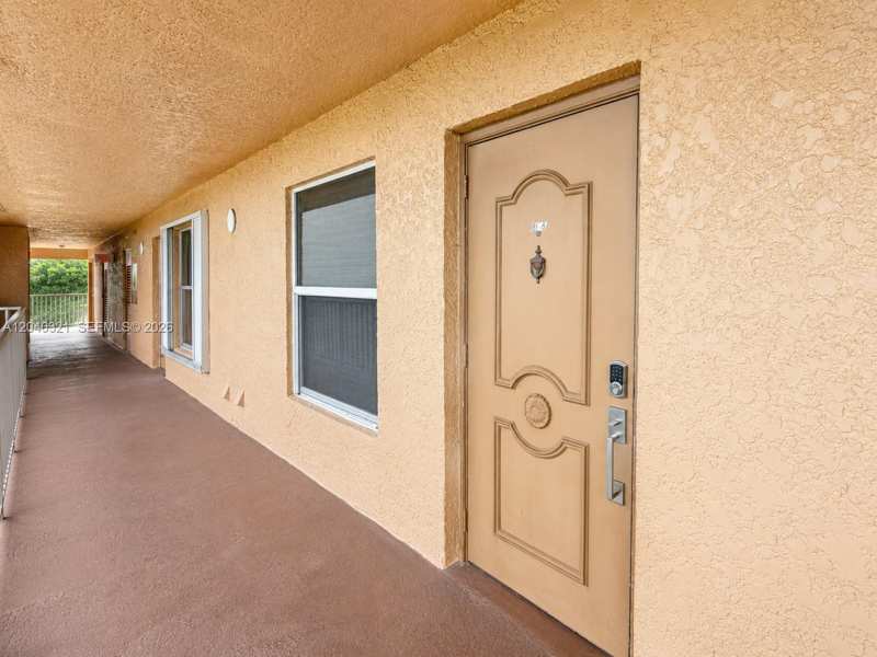 4550 NW 18th Ave # 606, Deerfield Beach FL 33064