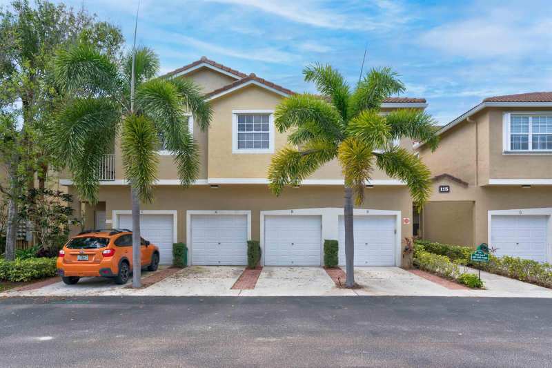 115 Lighthouse Circle # B, Tequesta FL 33469