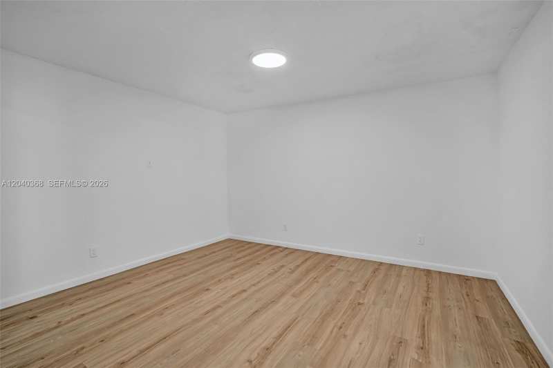 5096 SW 28th Ter, Fort Lauderdale FL 33312