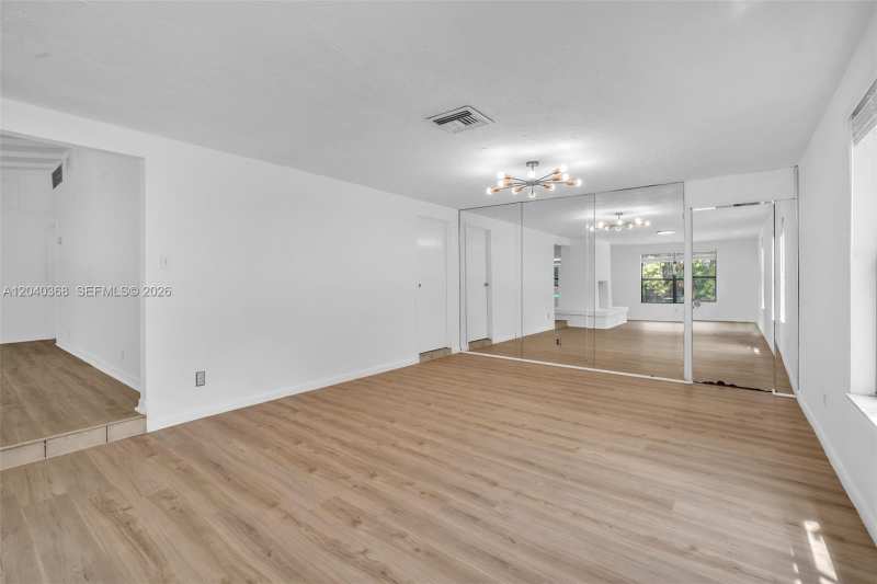 5096 SW 28th Ter, Fort Lauderdale FL 33312