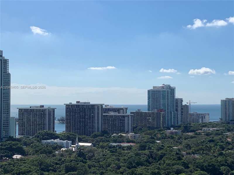 79 SW 12th St, Miami FL 33130