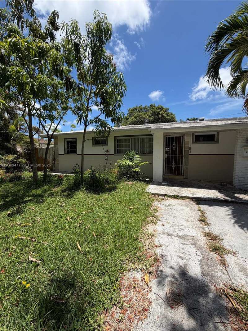 9110 SW 44th St, Miami FL 33165