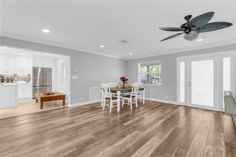 1405 SW 4th Ter, Pompano Beach FL 33060