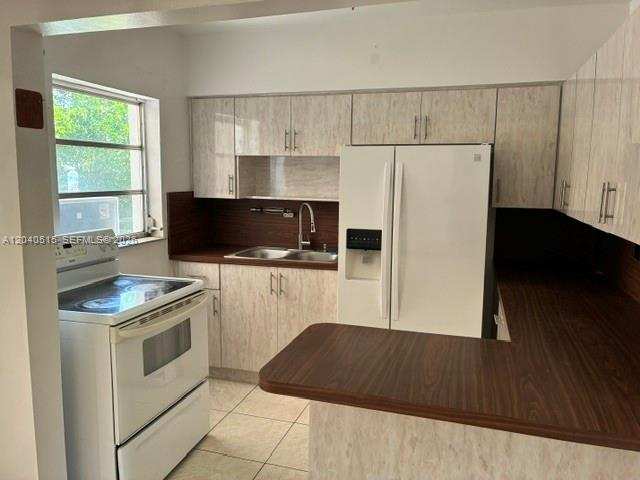6741 SW 5th Ter, Miami FL 33144