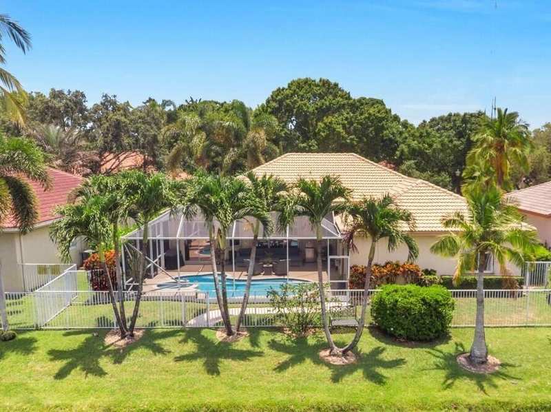 5031 Mallards Court, Coconut Creek FL 33073