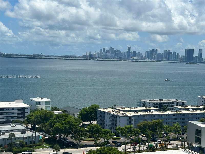 7601 E Treasure Dr # 2104, North Bay Village FL 33141