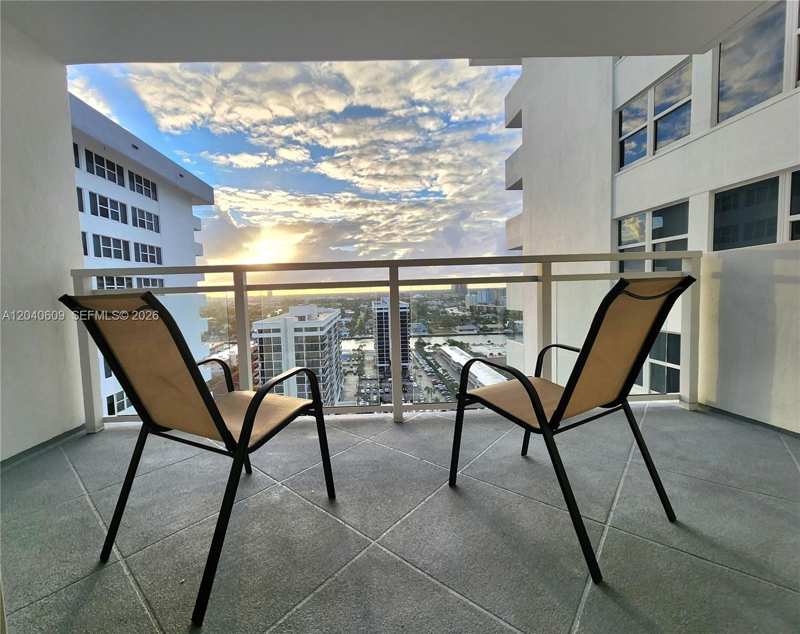 2030 S Ocean Dr # 1901, Hallandale Beach FL 33009