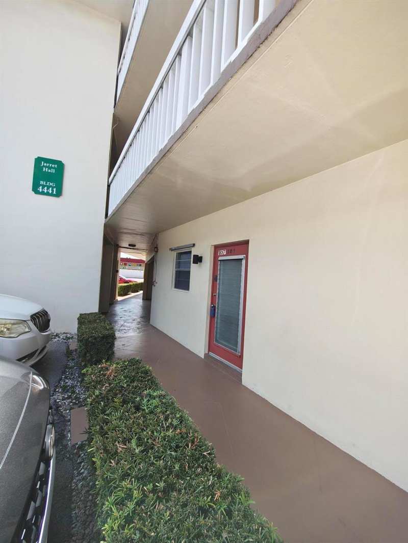 4441 NW 16th Street, Lauderhill FL 33313