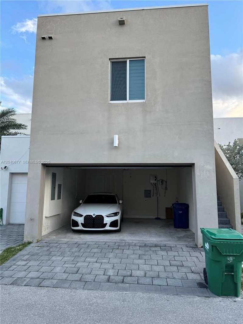 10421 NW 66th St # 10421, Doral FL 33178