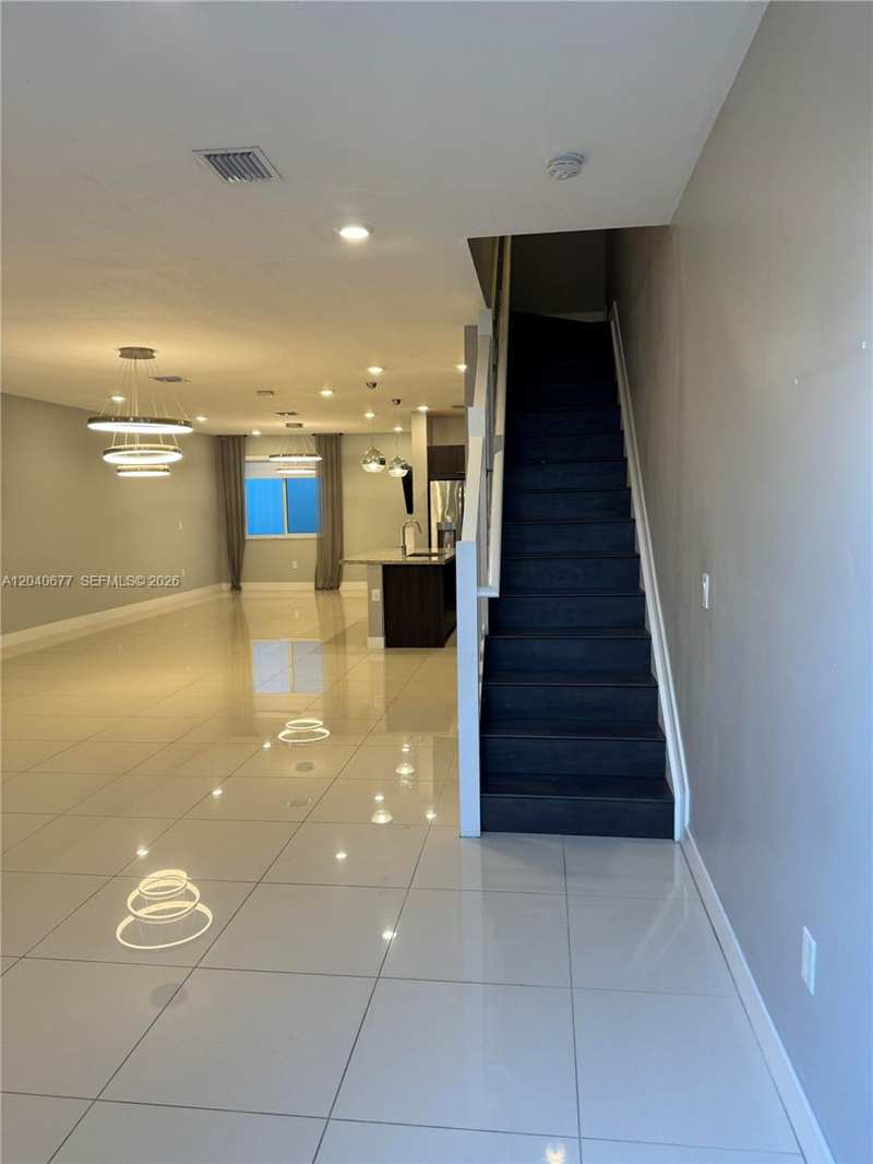 10421 NW 66th St # 10421, Doral FL 33178