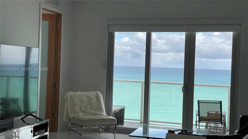 5701 Collins Ave, Miami Beach FL 33140