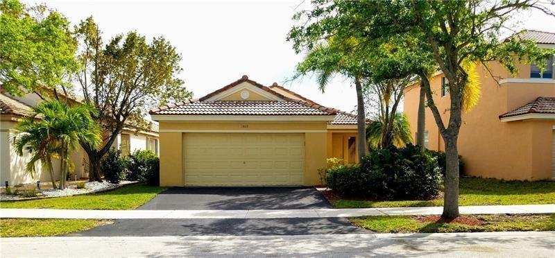 1409 Sabal Trail, Weston FL 33327