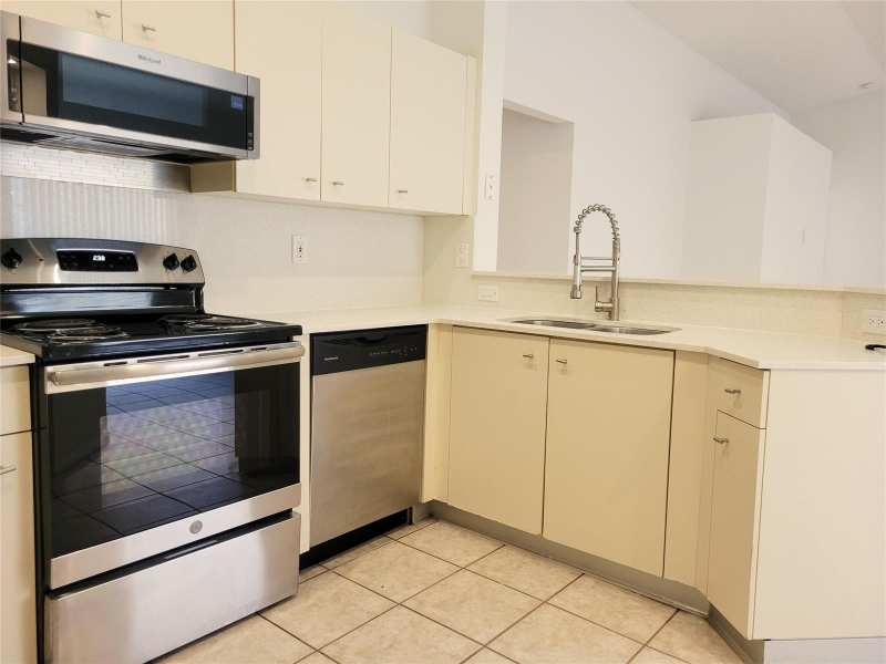 1409 Sabal Trail, Weston FL 33327