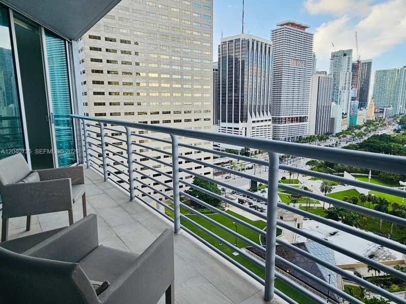 335 S Biscayne Blvd # 2202, Miami FL 33131