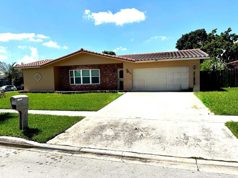 6600 NW 23rd Street, Margate FL 33063