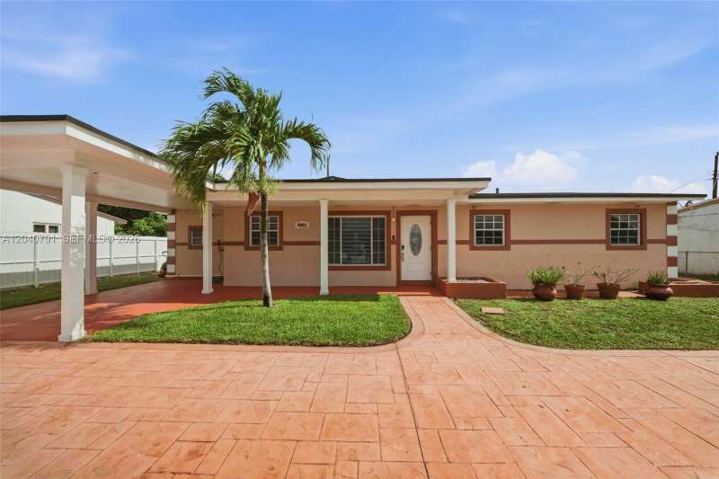 4481 NW 176th Ter, Miami Gardens FL 33055