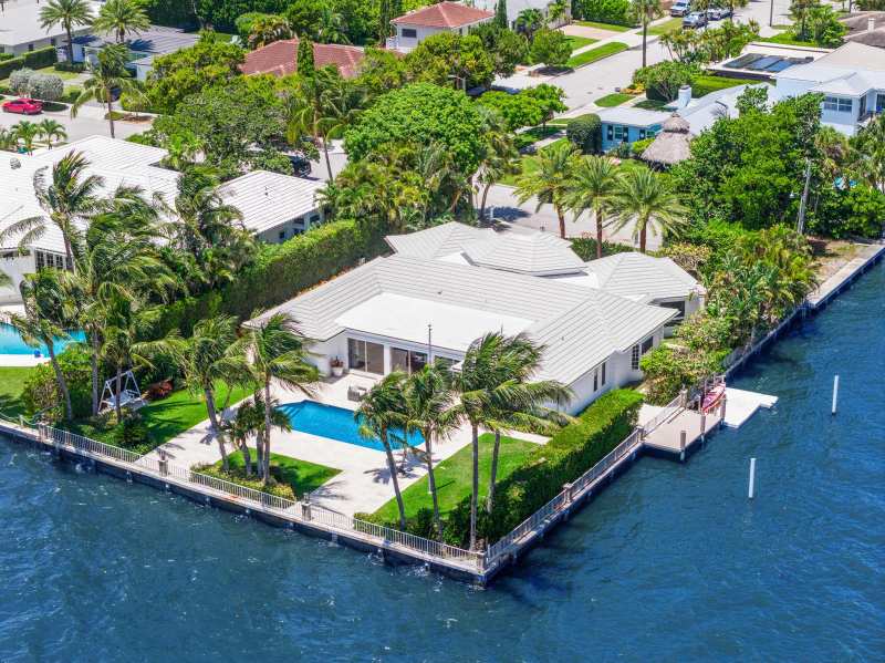 2204 Notre Dame Drive, FL 33460