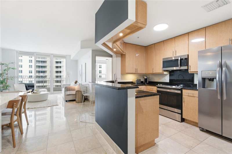 801 Brickell Key Blvd # 707, Miami FL 33131