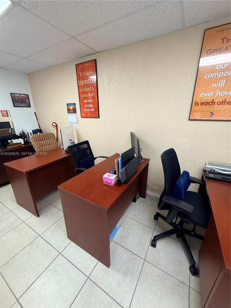 610 NW 183rd St # 207, Miami Gardens FL 33169