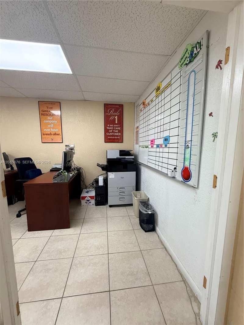 610 NW 183rd St # 207, Miami Gardens FL 33169