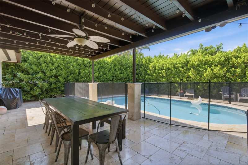 11700 NW 14th St, Pembroke Pines FL 33026