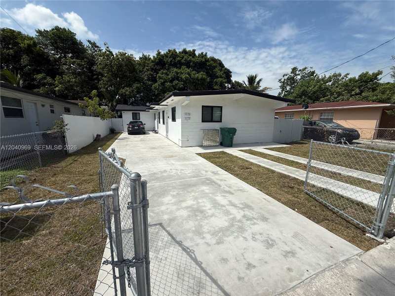 1170 NW 25th St # 1170, Miami FL 33127
