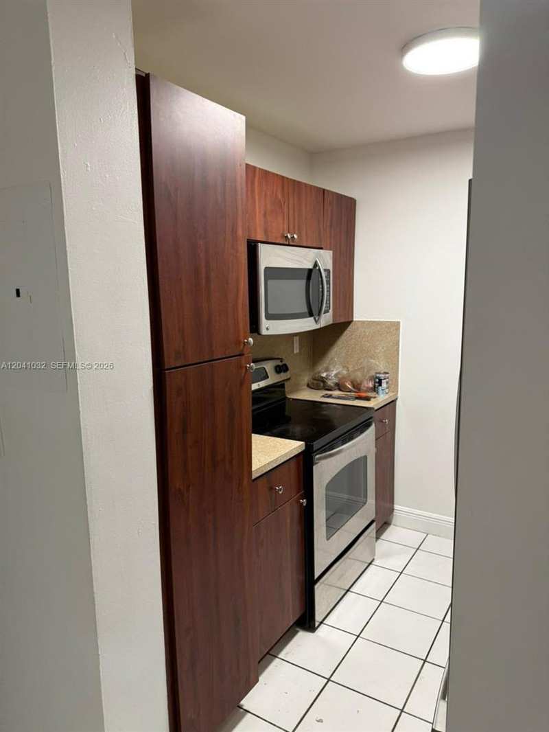 600 NW 32nd Pl # 303, Miami FL 33125