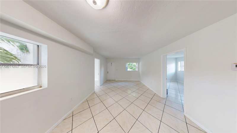 6811 SW 16th St, Miami FL 33155