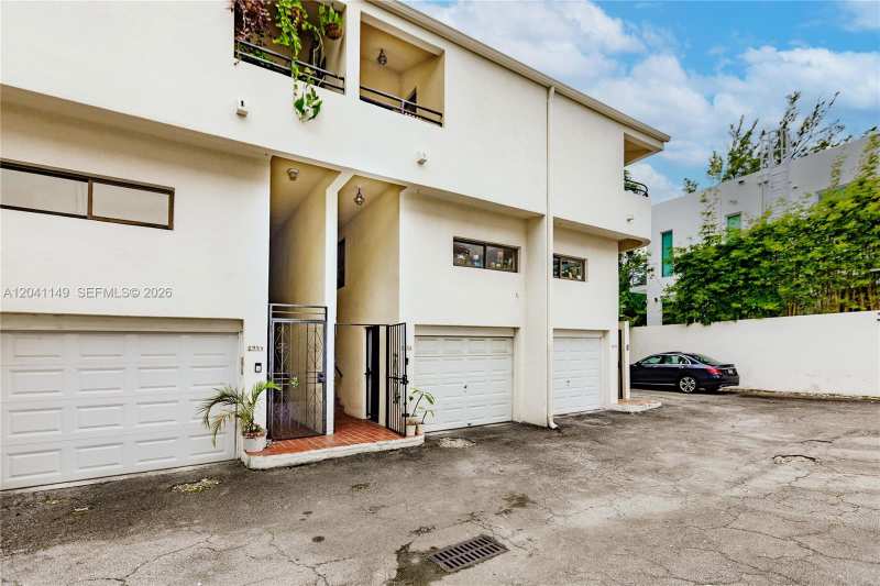 2956 Bird Ave # 6, Miami FL 33133