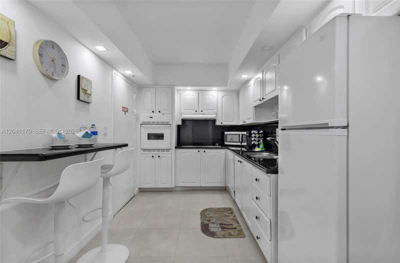 3901 S Ocean Dr # 8C, Hollywood FL 33019