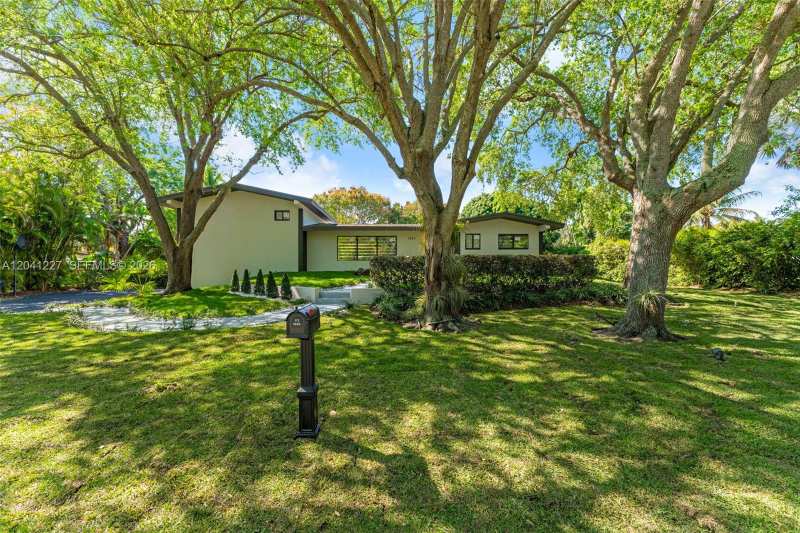 7920 SW 132nd St # 0, Pinecrest FL 33156