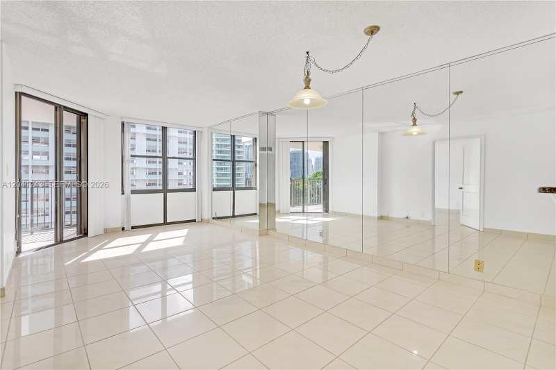1865 Brickell Ave # A805, Miami FL 33129
