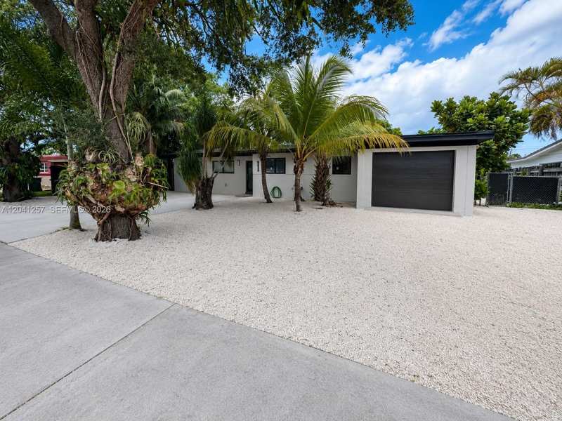 19700 NE 11th Pl, Miami FL 33179