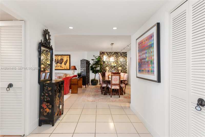 1581 Brickell Ave # 903, Miami FL 33129