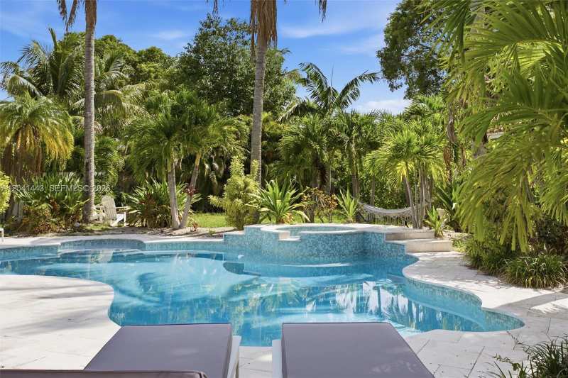 241 Fairmont Way, Weston FL 33326