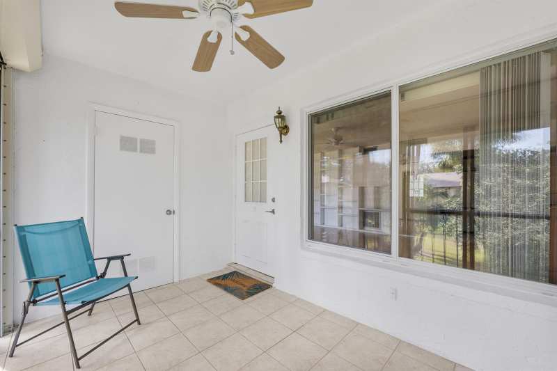 313 Pine Ridge Circle # 2, FL 33463