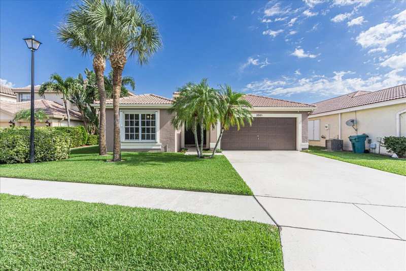 3551 Chesapeake Circle, Boynton Beach FL 33436