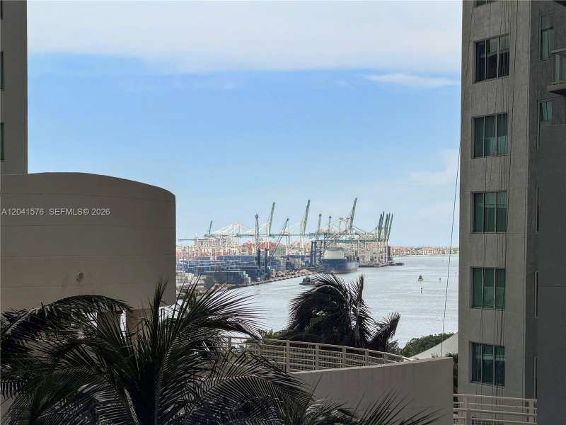 234 NE 3rd St # 1404, Miami FL 33132