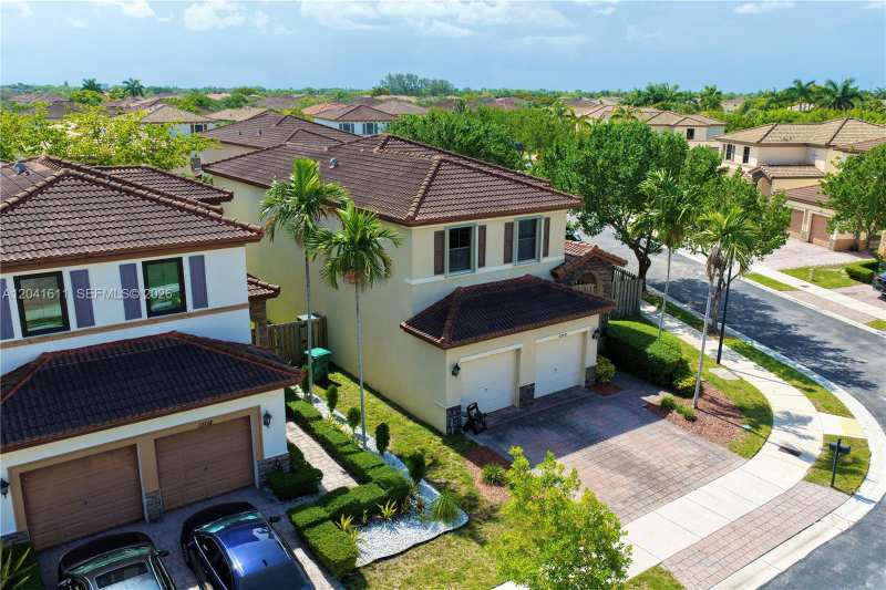 22732 SW 92nd Pl, Cutler Bay FL 33190