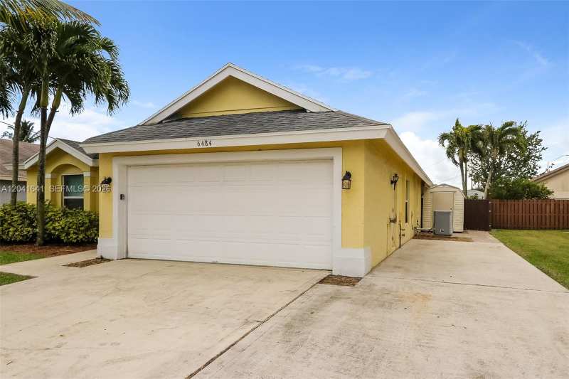 6484 Robinson St, Jupiter FL 33458