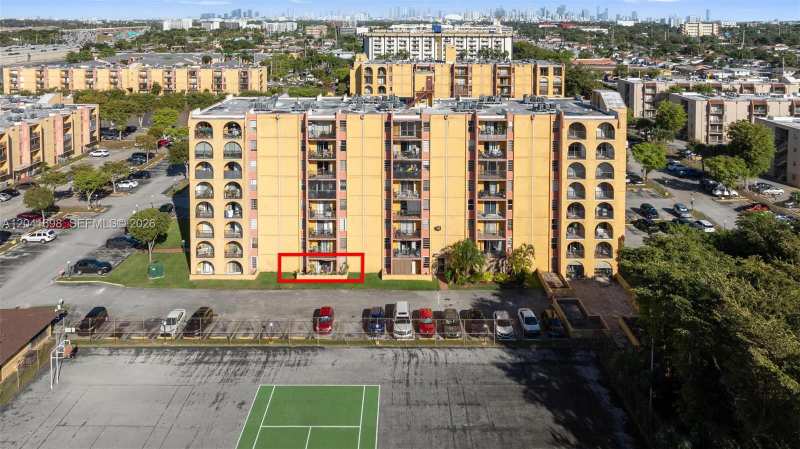 4801 NW 7th St # 16, Miami FL 33126