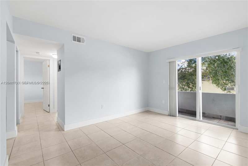 7722 NE 3rd Ct # 2, Miami FL 33138