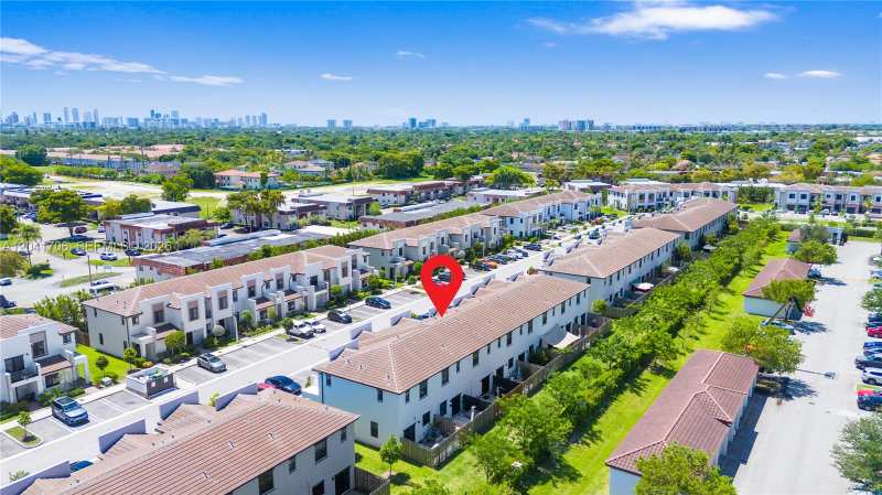 21018 NE 8th Ave # 21018, Miami FL 33179